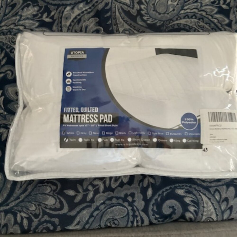 New Utopia Bedding Twin Fitted Quilted Mattress Pad